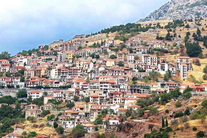 Delphi private tour: Navel of Earth, Apollo Temple, Oracle