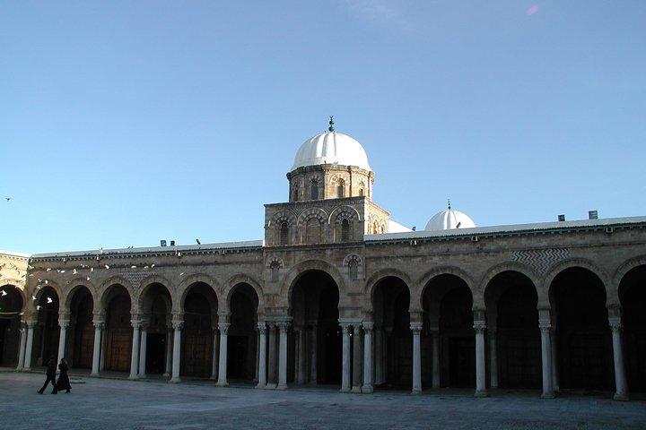 1/2 day bardo and the medina of Tunis departing from your hotel in Tunis