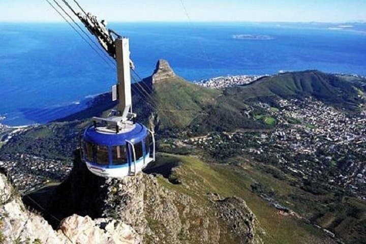 Cape Town Private Tour: Table Mountain Car & Cape Point Penguins