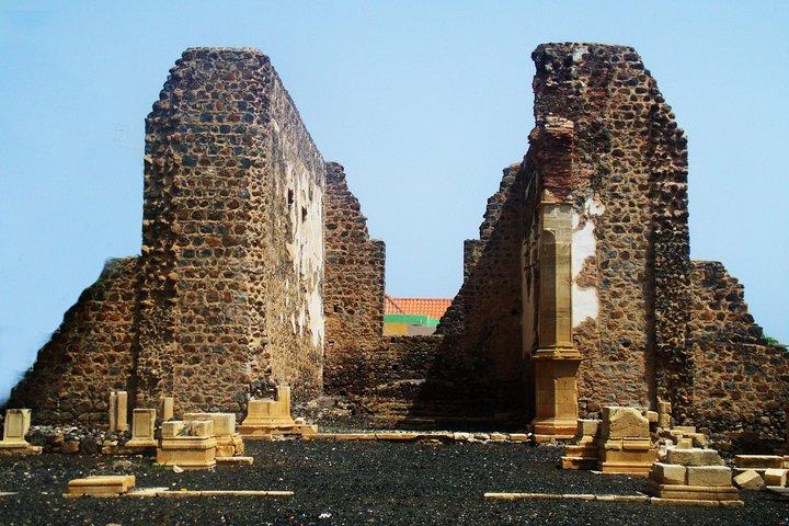 Highlights of Cidade Velha with local guide