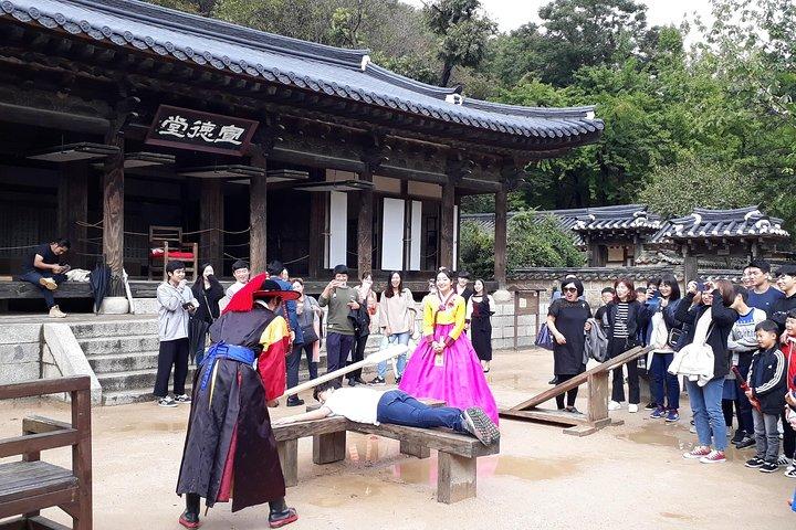 Private day trip to Korean Folk Village & Dae Jang Geum Park