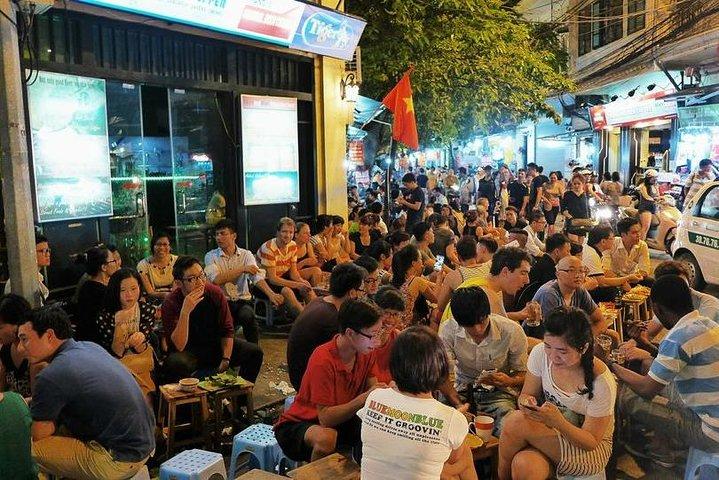 Hanoi Night Market and Street Food Tour