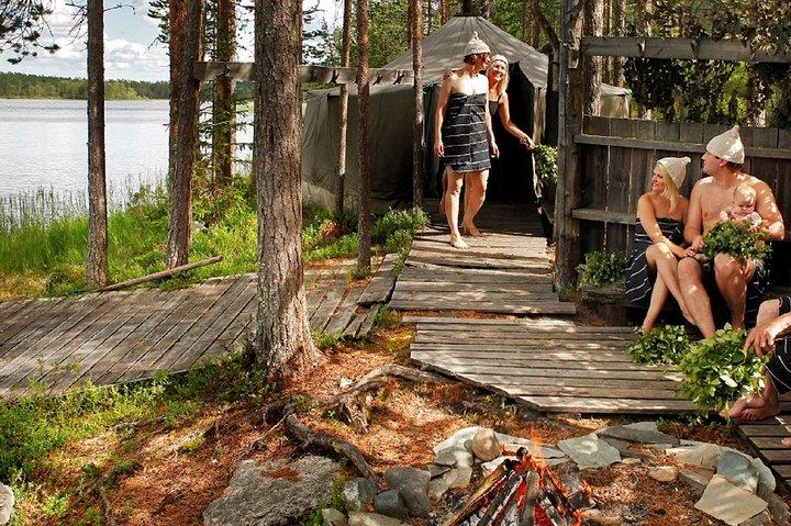 Private Traditional Lakeside Sauna with Midnight Sun