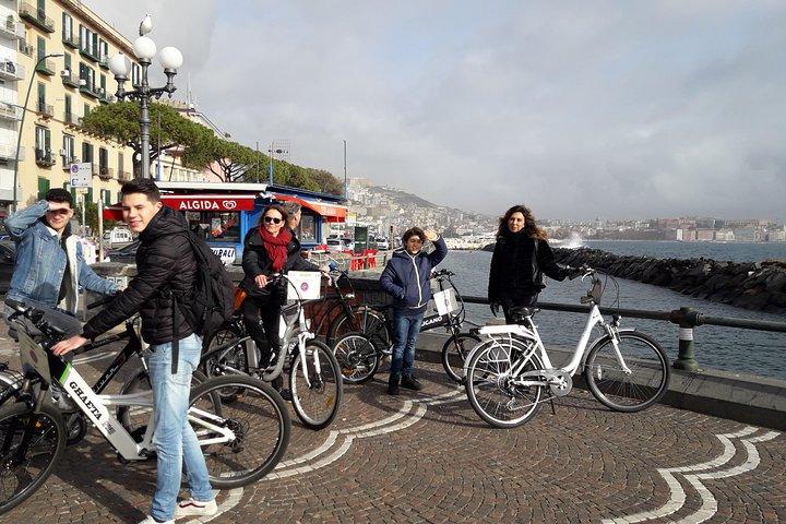 Naples: Panoramic Electric Bike Tour Thousand Colors