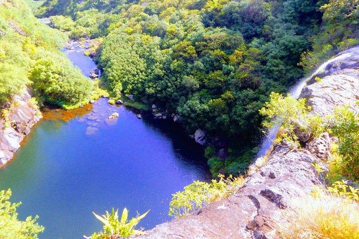 Hiking in Mauritius: Tamarind Falls (7 Cascades) With Hotel Transfer & Guide