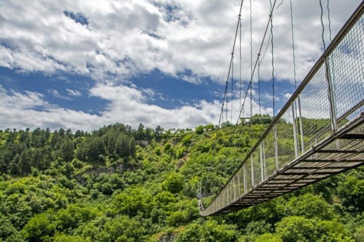 Private Tour to Areni winery, Tatev (ropeway), Khndzoresk (cave city)