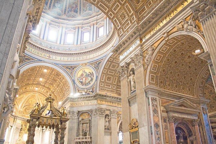 Private Vatican Tour with Sistine Chapel & Basilca Fast Access