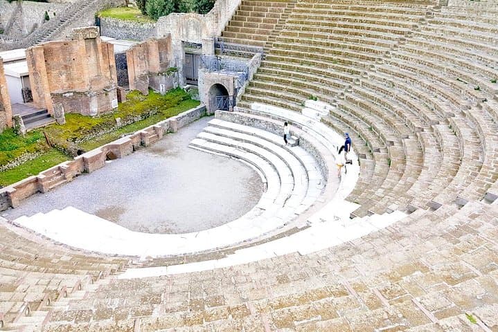 Private Pompeii Tour with Fast-Entrance Tickets to the Ruins & Exclusive Guide