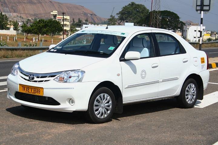 Private Transfer from Cochin to Alleppey or Kumarakom Hotel