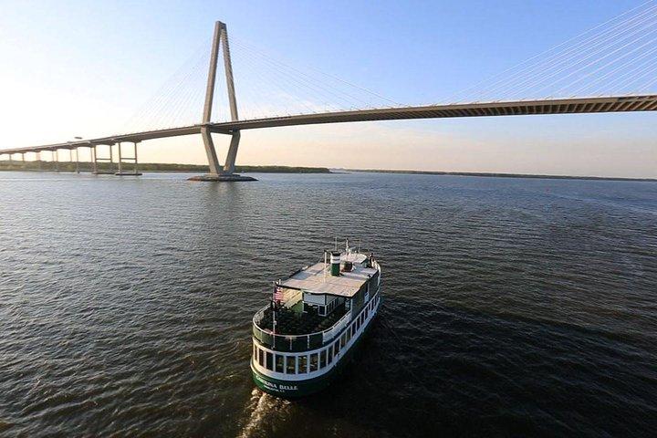 Myrtle Beach to Charleston with Horse & Carriage Ride, Harbor Cruise, Boone Hall