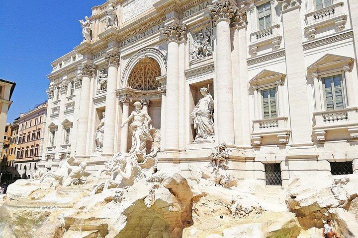 Colosseum, Forum & Trevi Fountain Tour in Rome W Gelato Tasting