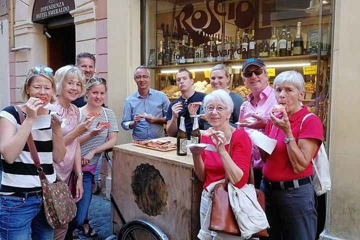 Budget Street Food Tour of Campo de Fiori, Jewish Ghetto & Pantheon with Gelato