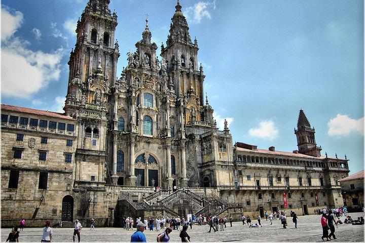 Santiago de Compostela Private Walking Tour with a Local