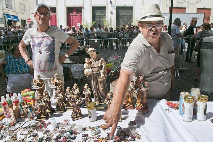 Lisbon Catholic Saints Tour: on Faith and Miracles - Private Tour