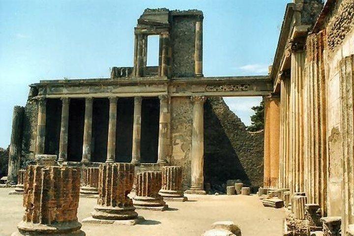 Pompeii Ruins Half-Day Tour from Sorrento with Guide