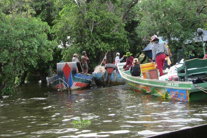Half Day Floating Village (Kampong Phluk) & Tole Sap Lake Tour