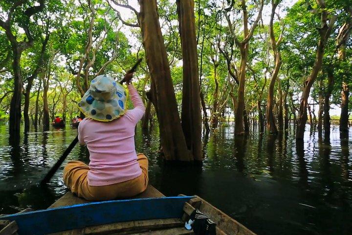 Kompong Phluk - Private Floating Village & Flooded Forest Tour from Siem Reap