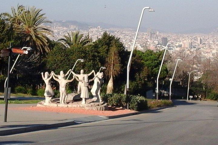 Barcelona Half-day Tour With Local Driver-guide