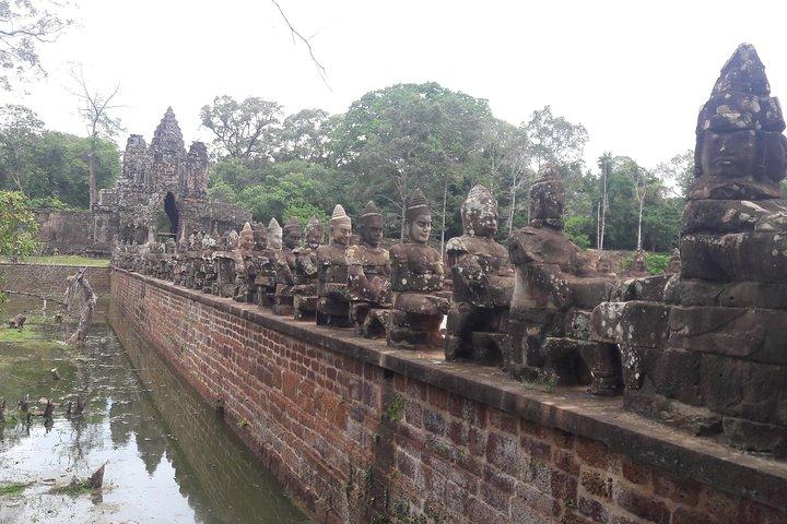 Full-Day Private Custom Tour in Siem Reap