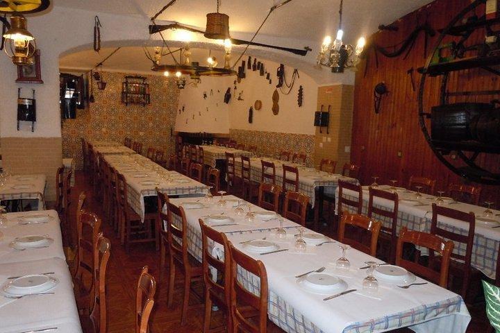 Algarve wine tour and lunch in Silves or time to visit the city