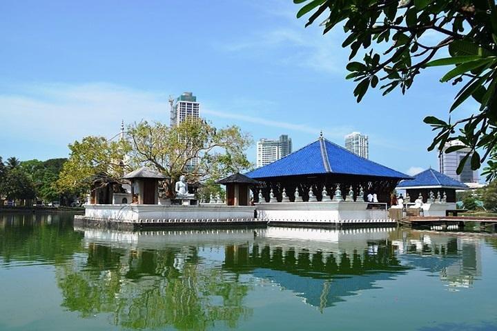 Private Tour of Colombo with Ajeet De Soyza