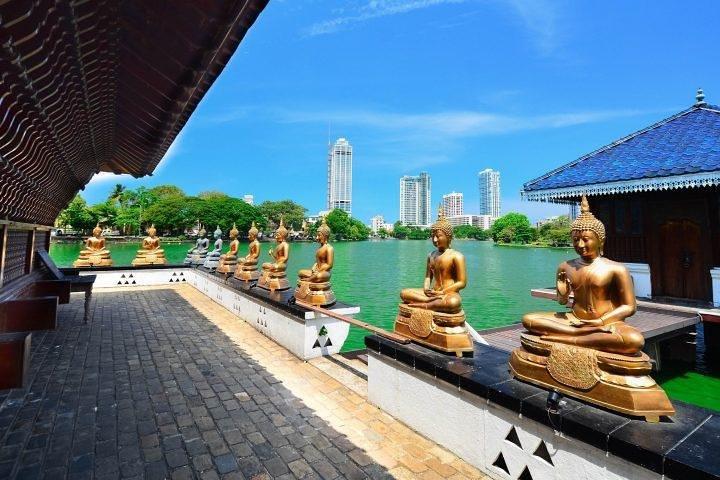 Colombo Walking Tour with Ajeet De Soyza