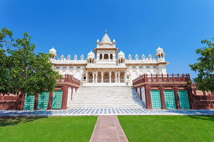 Private 3-Day City Tour of Jodhpur: Mehrangarh Fort, Jaswant Thada with Transfer