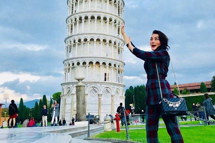 Private Guided Tour: Pisa and Lucca from Florence