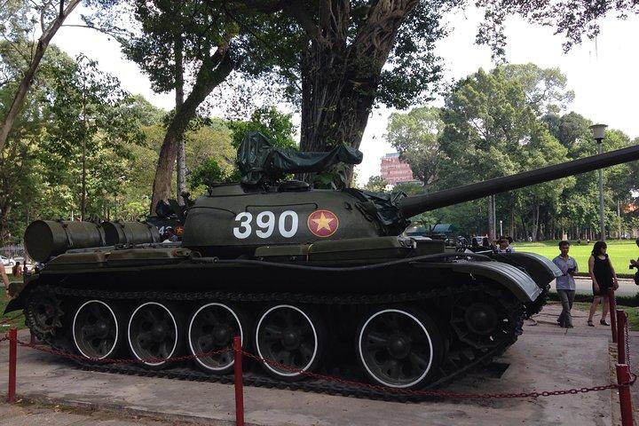 Small-group Cu Chi Tunnels & Saigon City Day Trip