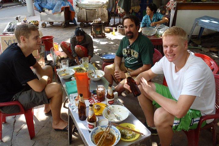 Small-group Saigon Sky View & Michelin Street Eats