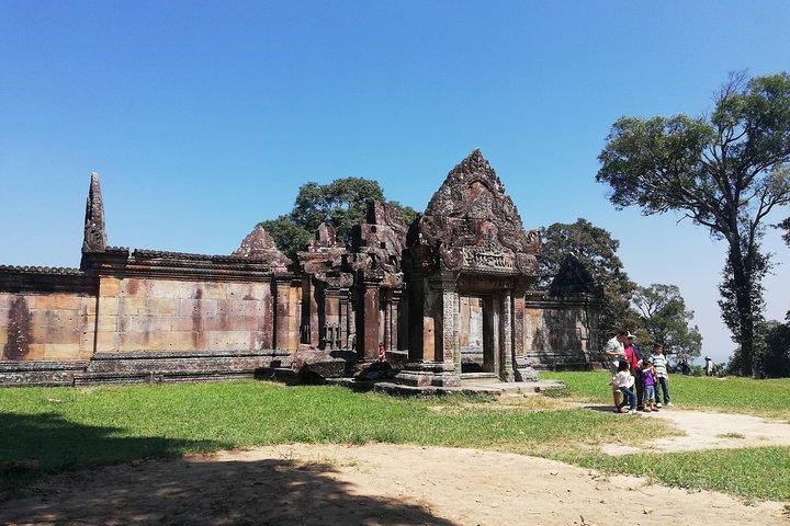 Private Tour to Koh ker and Beng Mealea Temple from Siem Reap