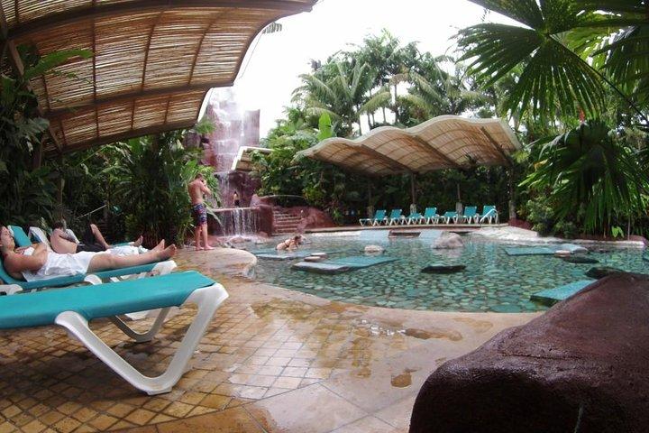 Baldi Hot Springs Day Pass in La Fortuna: 25 Thermal Pools