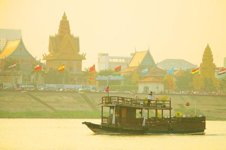 Oudong and Koh Chen Island - Full Day Cruise & Tour with English speaking guide