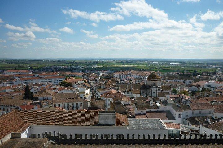 Évora and Megalithic Circuit 10H Private Tour From Lisbon/Cascais