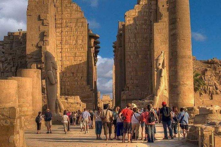 VIP Luxor Day Trip from Hurghada, Including Valley of the Kings, Hatshepsut Temple, and Karnak Temple