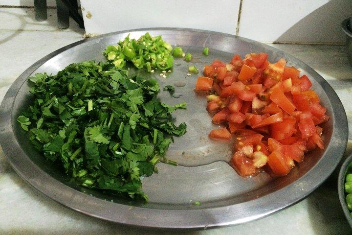 Vegetarian Rajasthani Cooking Class & Meal with Locals in Jaipur