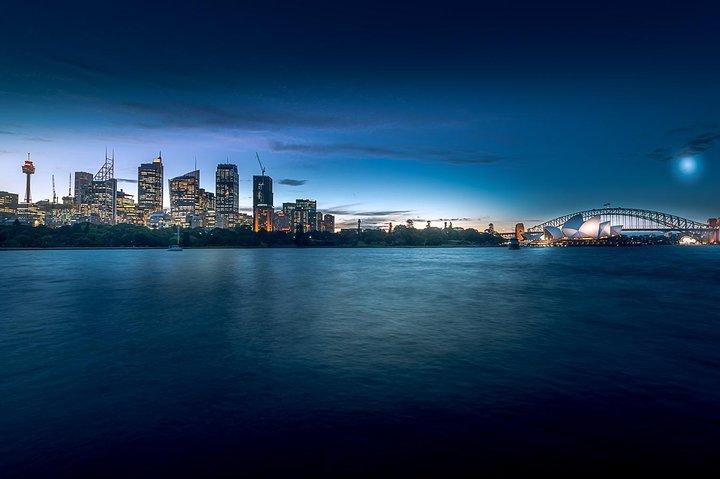 Private Sydney Harbour Sunset Photo Tour & Cruise