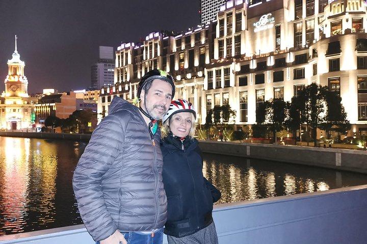 Shanghai Night Bike Tour:Bund Skyline, French Concession & Food