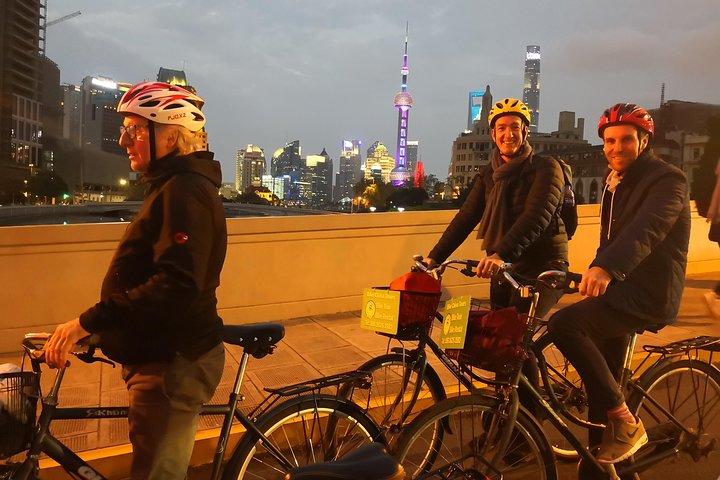 Shanghai Night Bike Tour:Bund Skyline, French Concession & Food