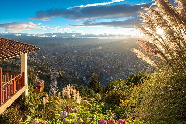 VIP Bogota City Tour: Monserrate, Candelaria, Coffee Tasting, 6hr