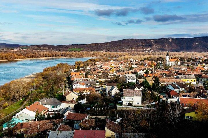Private Danube Bend Experience with a comfortable air conditioned car