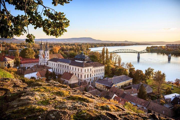 Private Danube Bend Experience with a comfortable air conditioned car