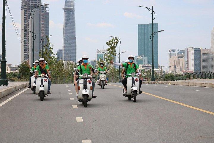 Ho Chi Minh Vespa City Tour 4,5 hours