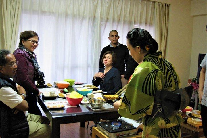 Sushi and Japanese Foods Cooking Class in Osaka