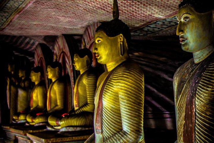 Day Tour from Colombo to Sigiriya, Dambulla & Polonnaruwa