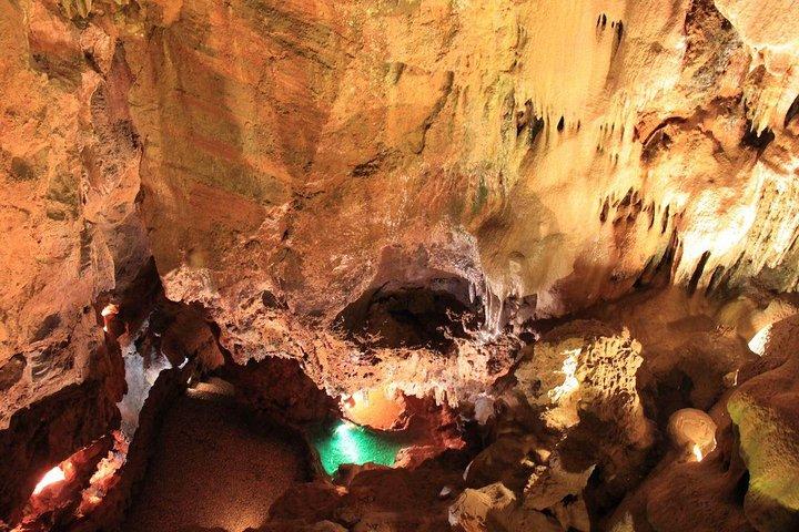 Natural Caves - Alcobaça - Nazaré - West Coast - Óbidos start in Lisbon private