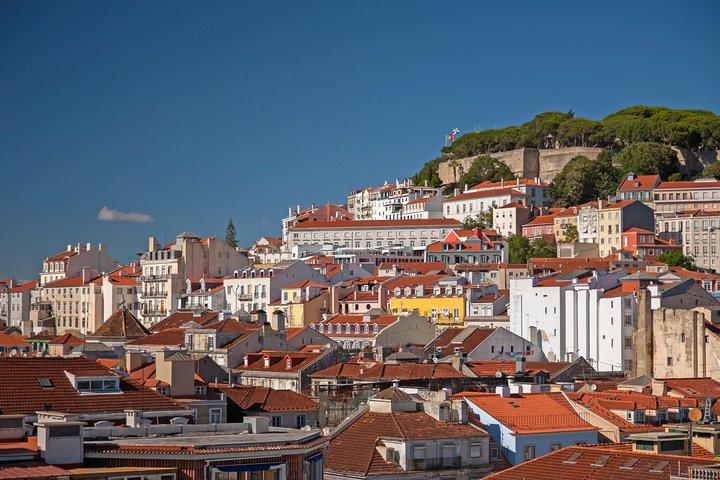 Lisbon Golden Age 4H Private Tour with Van and Local Guide