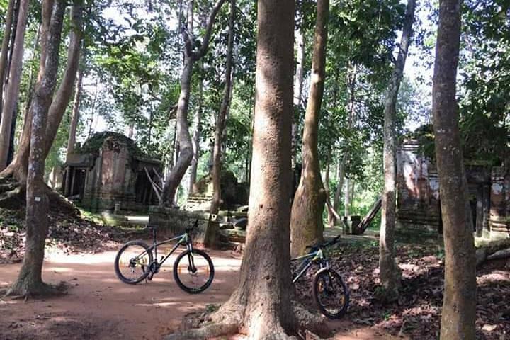 Private Siem Reap Countryside Cycling Tour