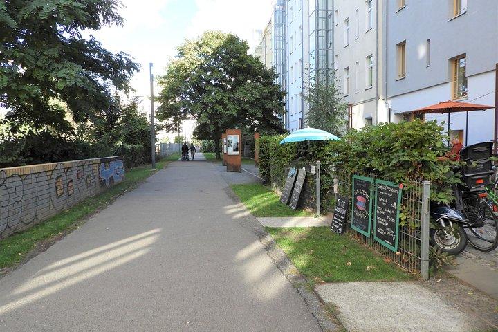 Mauer Tour - Schicksale, Liebesgeschichten und Helden