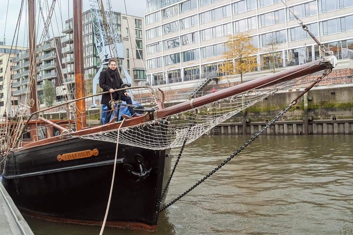 Speicherstadt and HafenCity Tour of Hamburg with German speaking guide
